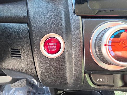 Used 2017 Honda Fit EX image 37