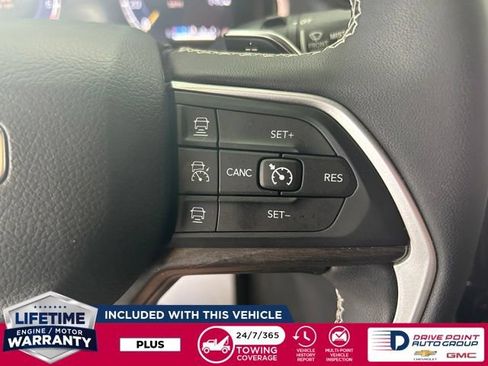 Used 2024 Jeep Grand Cherokee L Limited AWD/4WD image 19