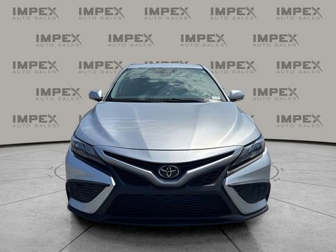 Used 2022 Toyota Camry SE FWD image 8