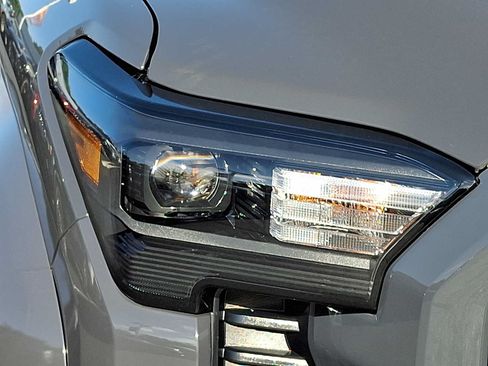 Used 2024 Toyota Tacoma TRD Sport w/ TRD Sport Upgrade Package AWD/4WD image 9