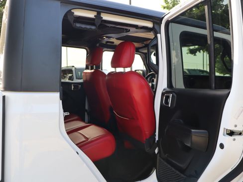 Used 2020 Jeep Gladiator Sport w/ Quick Order Package 24S AWD/4WD image 28