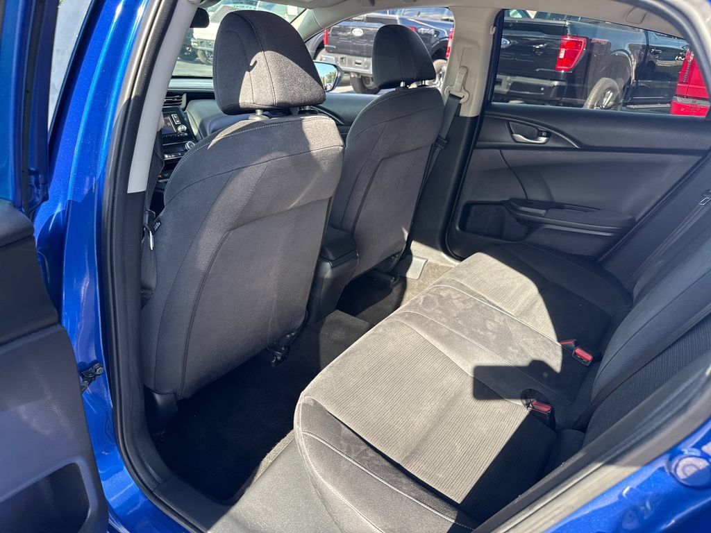 Used 2019 Honda Insight LX image 11