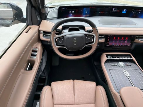 New 2026 Lincoln Navigator L Black Label image 23