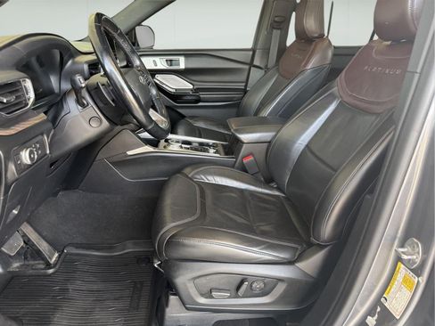 Used 2021 Ford Explorer Platinum AWD/4WD image 7