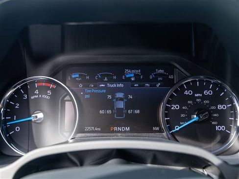 Certified 2022 Ford F350 Platinum image 28