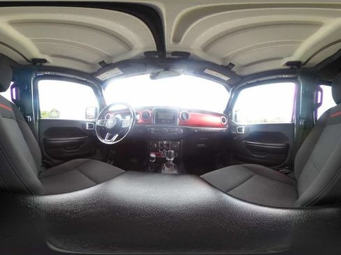 Used 2021 Jeep Wrangler Unlimited Rubicon AWD/4WD image 15