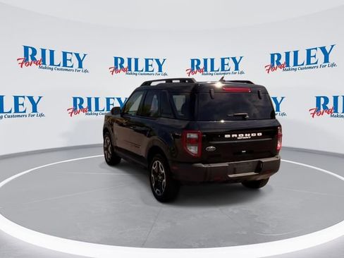 Used 2023 Ford Bronco Sport Outer Banks w/ Tech Package AWD/4WD image 8