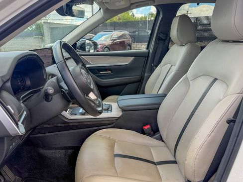 Used 2025 MAZDA CX-70 Plug-In Hybrid w/ Premium Pkg AWD/4WD image 12