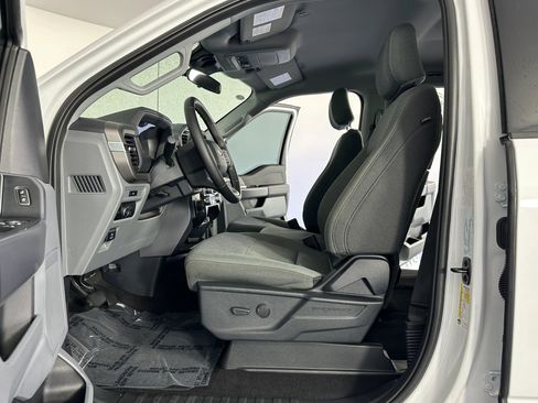 Used 2025 Ford F150 XLT w/ Equipment Group 301A Standard image 22