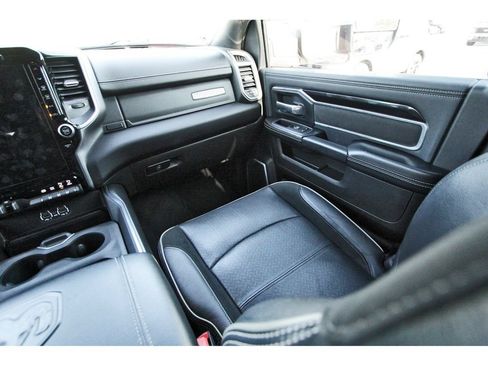 Used 2022 RAM 2500 Laramie AWD/4WD image 13