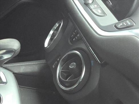 Certified 2023 Chevrolet Blazer LT image 32