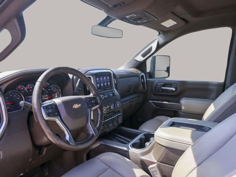 Used 2020 Chevrolet Silverado 2500 LTZ w/ LTZ Plus Package image 15