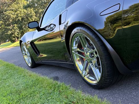 Used 2008 Chevrolet Corvette Z06 w/ Preferred Equipment Group RWD image 21