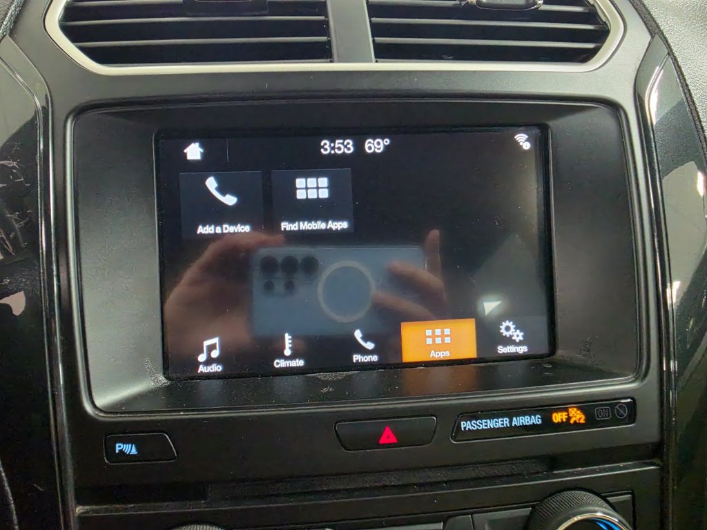Used 2017 Ford Explorer XLT w/ Equipment Group 202A AWD/4WD image 19
