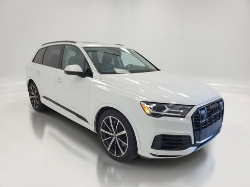 Used 2023 Audi Q7 3.0T Prestige w/ Prestige Package AWD/4WD image 3