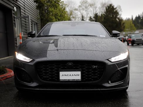 New 2024 Jaguar F-TYPE R image 4