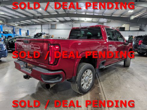 Used 2023 GMC Sierra 2500 Denali AWD/4WD image 3