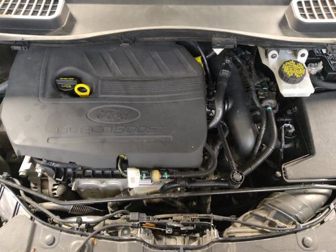 Used 2018 Ford Escape SE w/ SE Sync 3 Package FWD image 30