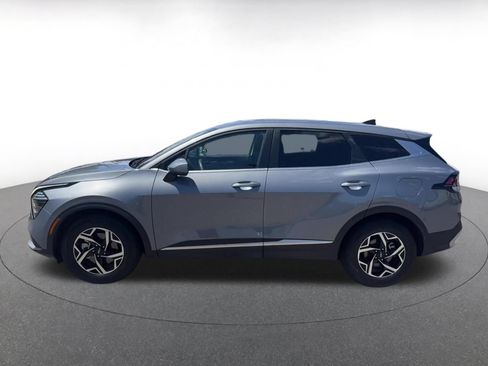 Used 2025 Kia Sportage LX FWD image 7
