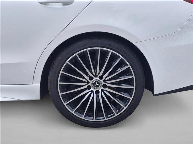 Used 2023 Mercedes-Benz C 300 Sedan image 12
