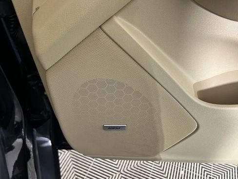 Used 2018 Cadillac XT5 AWD image 29