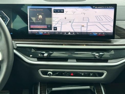 Used 2025 BMW X7 xDrive40i AWD/4WD image 22