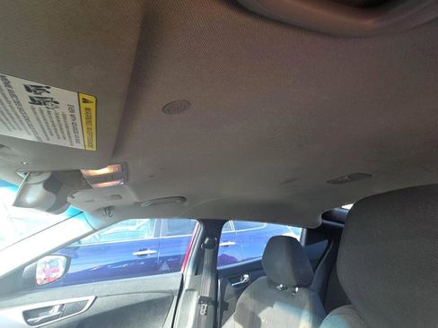 Used 2016 Hyundai Veloster image 13