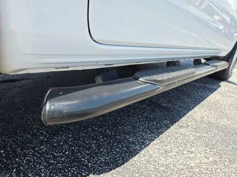 Used 2022 RAM 1500 Big Horn AWD/4WD image 9