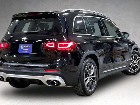 Used 2022 Mercedes-Benz GLB 35 AMG 4MATIC image 6