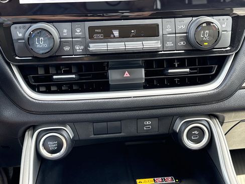Used 2025 Toyota Grand Highlander FWD image 28