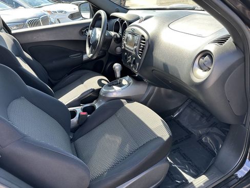 Used 2015 Nissan Juke S image 10