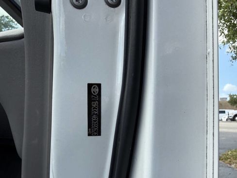 Used 2006 Toyota Corolla LE image 38