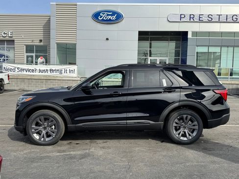 New 2026 Ford Explorer Active w/ Active Comfort Package image 3