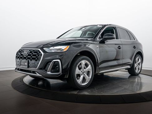 Certified 2022 Audi Q5 2.0T Premium Plus w/ Premium Plus Package AWD/4WD image 7
