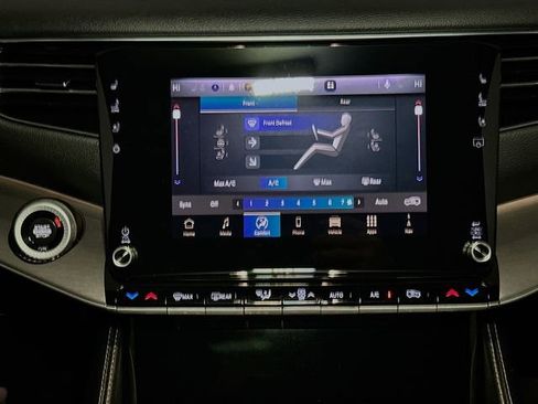 New 2025 Jeep Wagoneer 4WD w/ Convenience Group I image 9