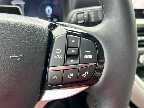 Used 2025 Ford Explorer Platinum w/ Ultimate Package AWD/4WD image 20