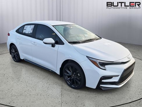 New 2026 Toyota Corolla SE FWD image 8