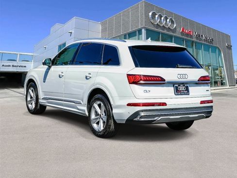 Used 2023 Audi Q7 2.0T Premium Plus w/ Premium Plus Package AWD/4WD image 2