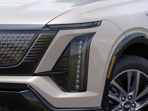 New 2027 Cadillac Vistiq Sport AWD/4WD image 10