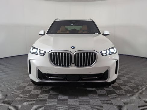 Used 2026 BMW X5 sDrive40i w/ Premium Package image 5