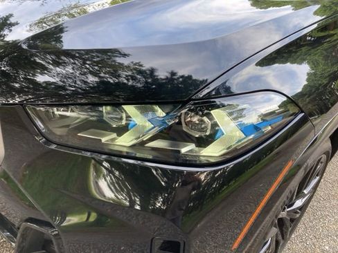 Used 2025 BMW X5 M60i image 11