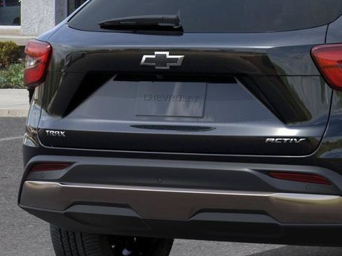 New 2026 Chevrolet Trax ACTIV w/ Driver Confidence Package FWD image 14