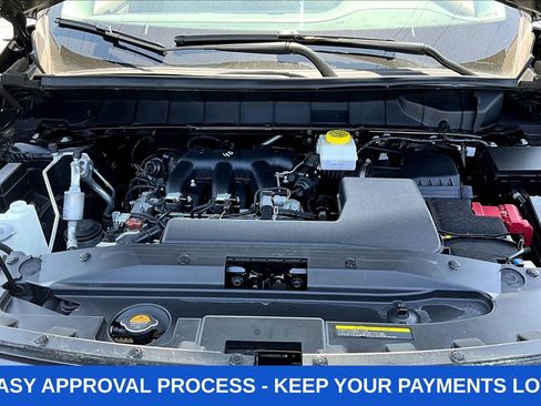 Used 2024 Nissan Pathfinder SV AWD/4WD image 39