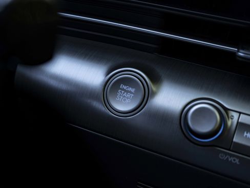 Used 2024 Hyundai Kona SEL w/ Convenience Package image 25