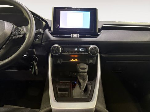 Used 2025 Toyota RAV4 LE FWD image 18