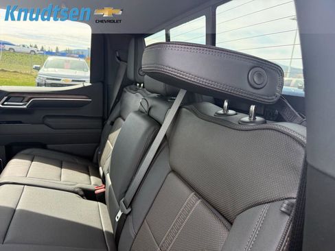 New 2026 Chevrolet Silverado 1500 High Country w/ Midnight Edition AWD/4WD image 16