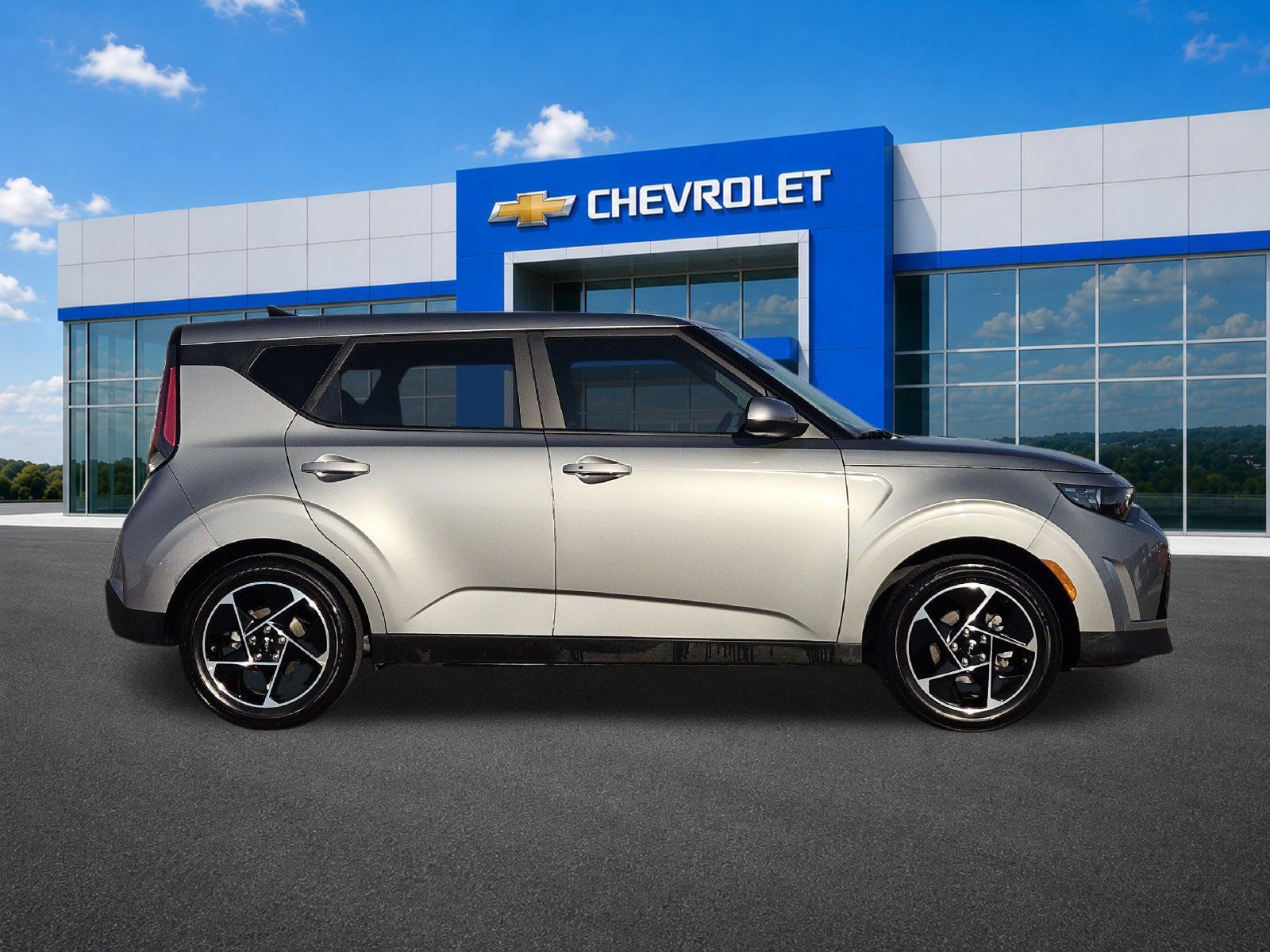 Used 2025 Kia Soul EX FWD image 7