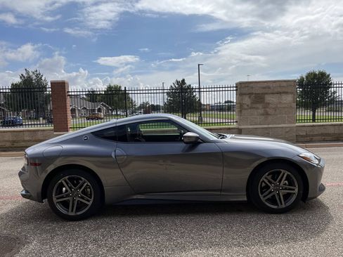 Used 2024 Nissan Z Sport w/ Floor Mat Package RWD image 6