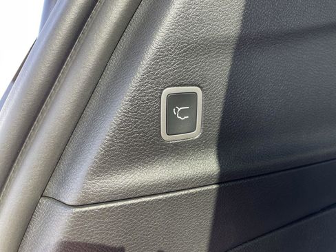 New 2026 Chrysler Pacifica Select image 37