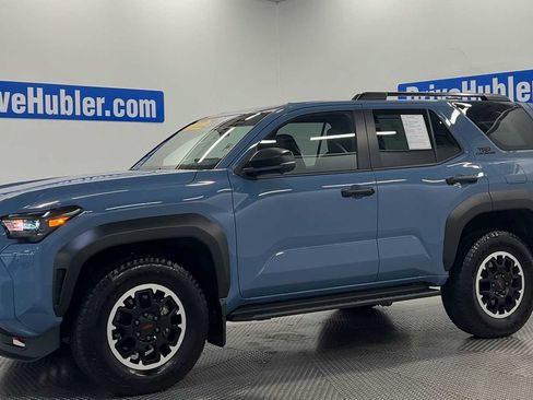 Used 2025 Toyota 4Runner TRD Off-Road Premium AWD/4WD image 4